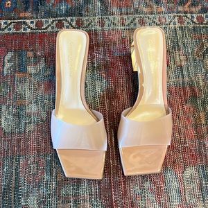 Gianvito Rossi Cosmic Glass Slide in Praline SZ 40